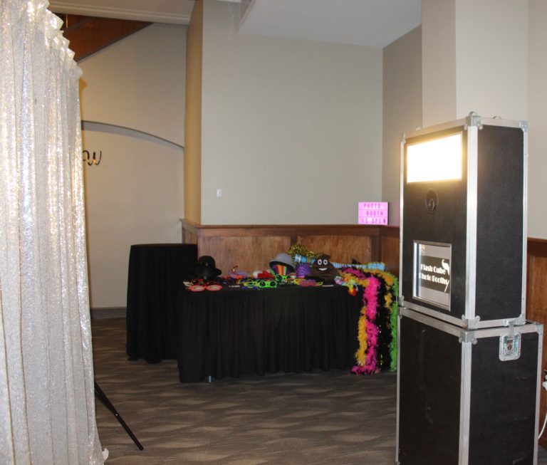 Flash Cube Photo Booths Cincinnati Photo Booth Rentals